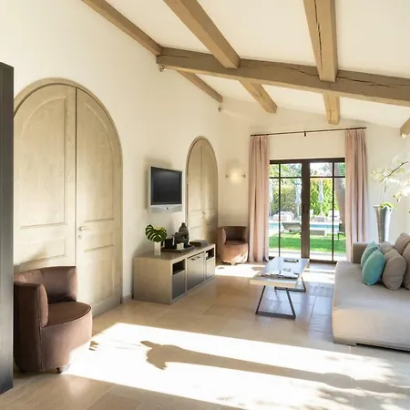 Le Pre De La Hotel 4*