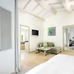 Le Pre De La Hotel