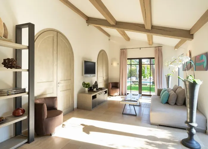 Le Pre De La Hotel 4*